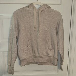 2 for $12 🎉 Old Navy Cream XS Hoodie